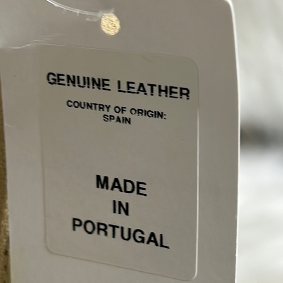 NWT, Ivory suede boots Sz 9 - Picture 10 of 10